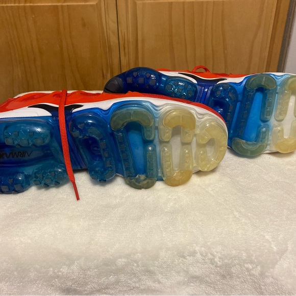 Nike Air Vapormax Plus “USA” University - Picture 4 of 7